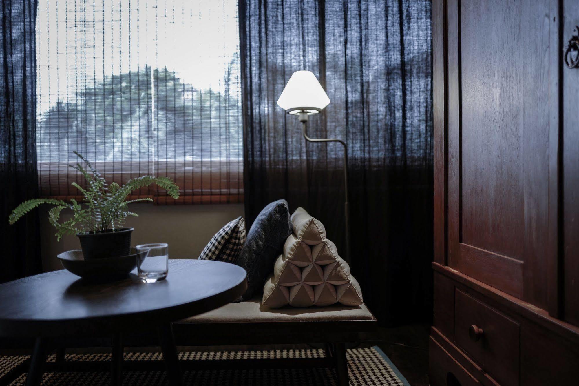 P&R Residence Bangkok Extérieur photo